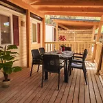 Mobilhome Im Mit Grosser Poolanlage * أوربيتيلو