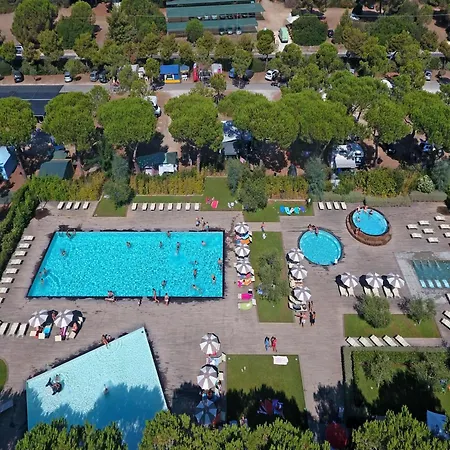 بيت للعطل Mobilhome Im Mit Grosser Poolanlage *