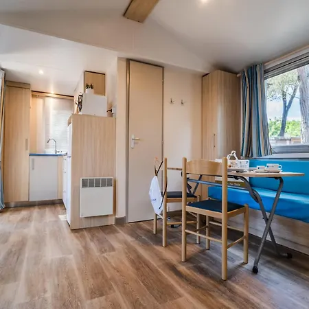 Mobilhome Im Mit Grosser Poolanlage * أوربيتيلو